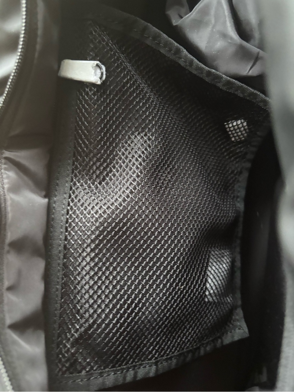 Black Quince Carry-on Duffle Tote Bag - Modern Everyday Travel Bag - Picture 5 of 8